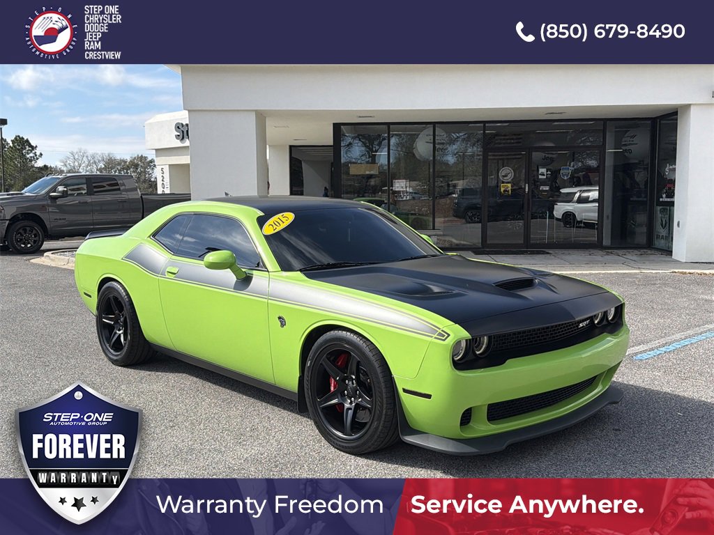 Used 2015 Dodge Challenger SRT Hellcat image 1