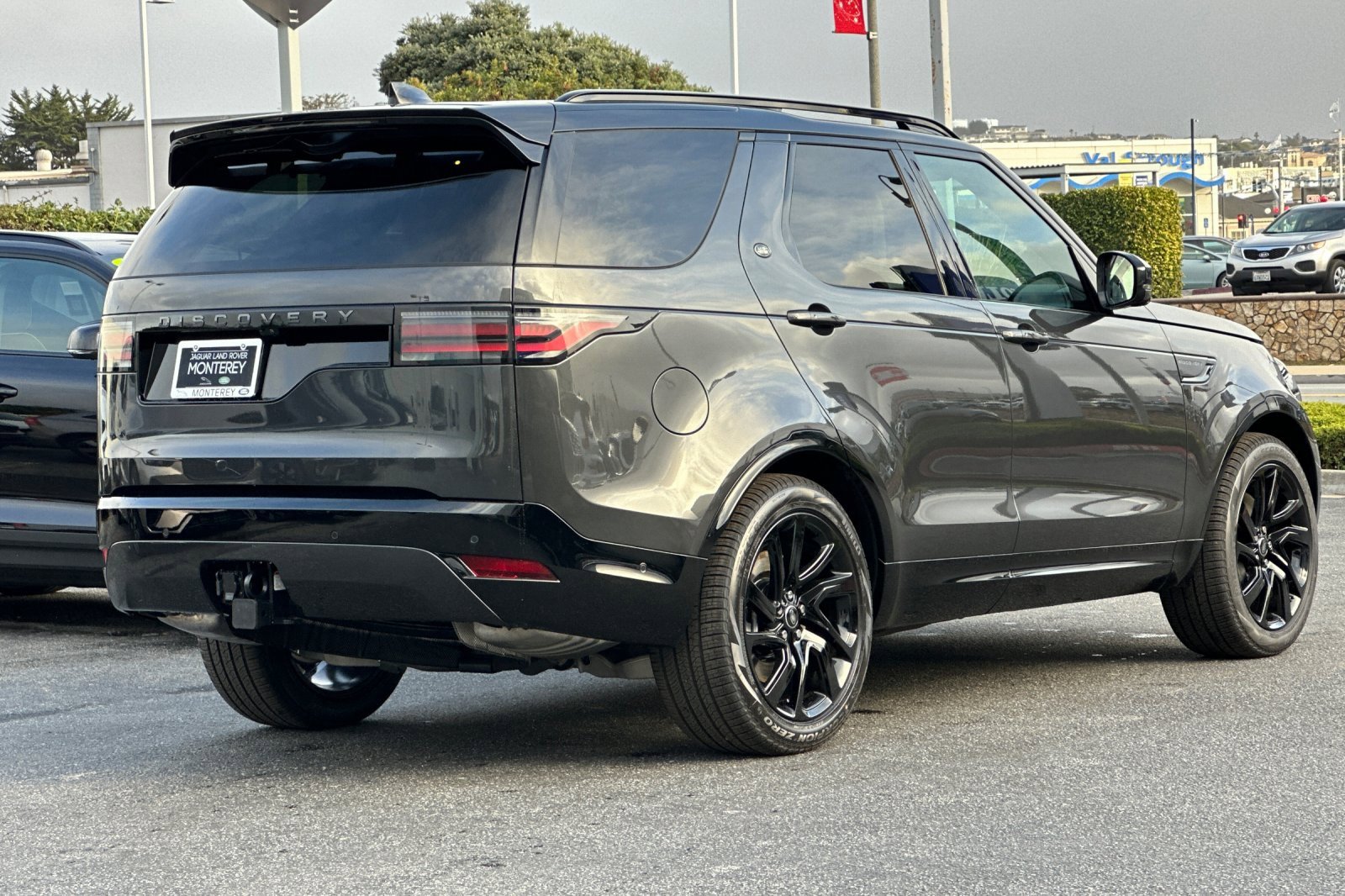 New 2025 Land Rover Discovery Dynamic SE image 5
