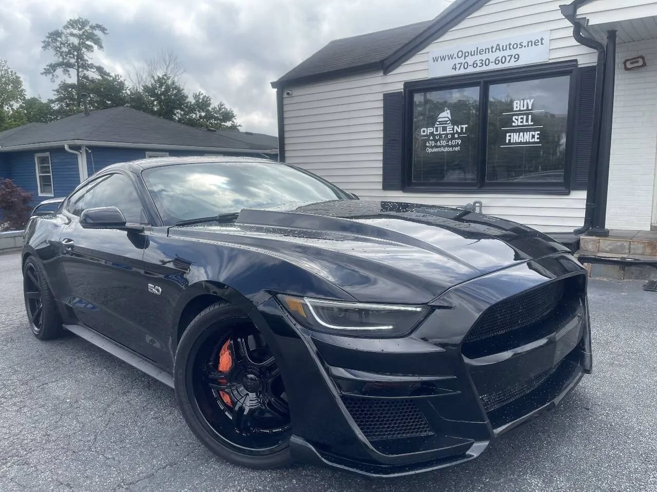 Used 2015 Ford Mustang GT Premium w/ Equipment Group 401A RWD image 1
