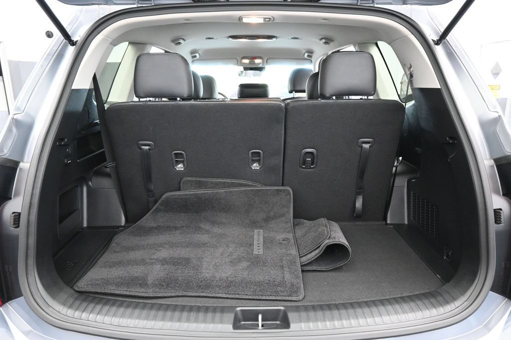 Used 2024 Kia Telluride LX FWD image 36