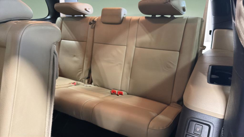 Used 2016 Toyota Sequoia SR5 w/ Premium Package image 18