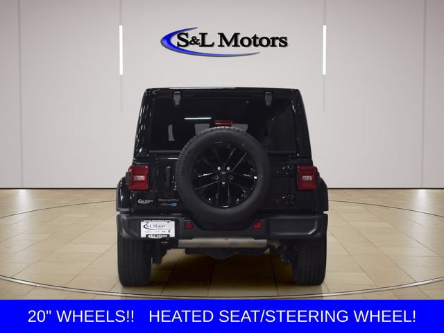 Used 2025 Jeep Wrangler Unlimited Sahara AWD/4WD image 7