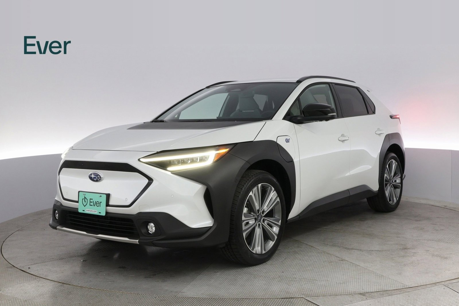 Used 2023 Subaru Solterra AWD image 2