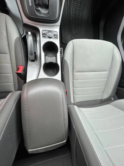 Used 2016 Ford Escape SE w/ Equipment Group 201A AWD/4WD image 21