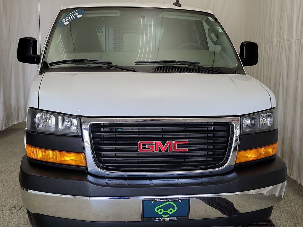 Certified 2024 GMC Savana 2500 Work Van w/ Driver Convenience Package image 3