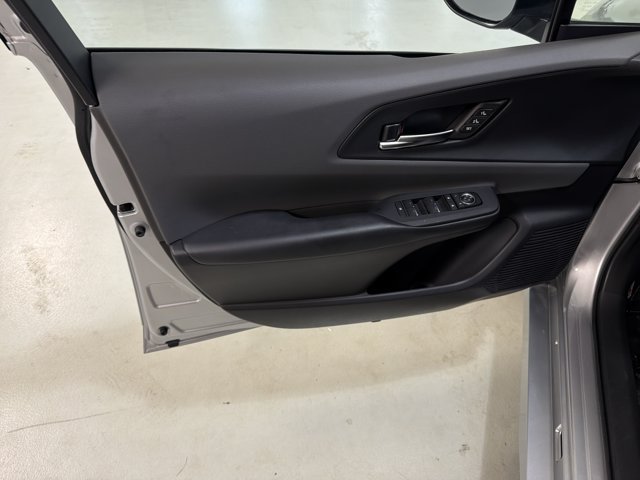 Used 2023 Toyota Prius Limited w/ Limited Premium Package FWD image 18
