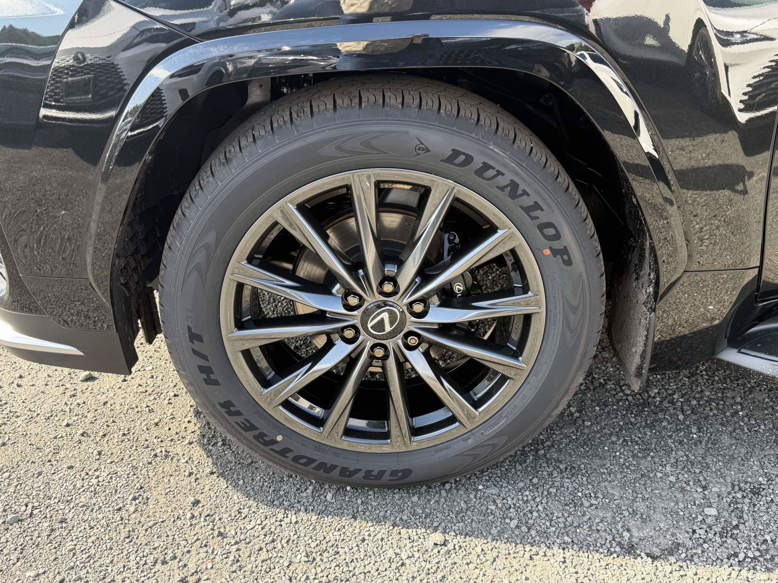 New 2026 Lexus LX 700h F Sport AWD/4WD image 7