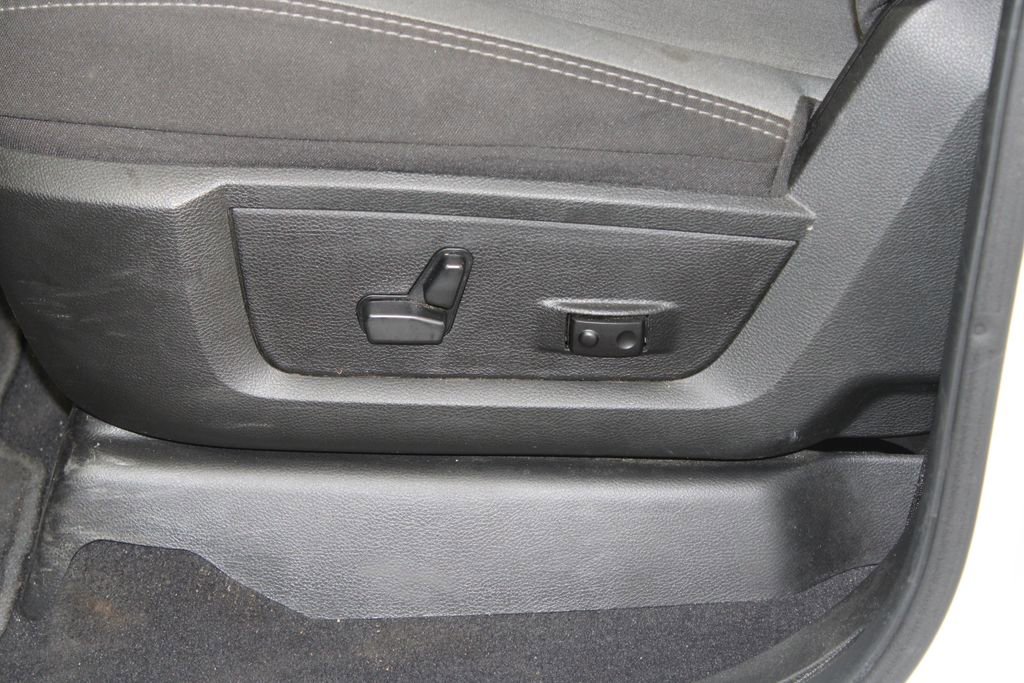 Used 2024 RAM 3500 Big Horn image 23