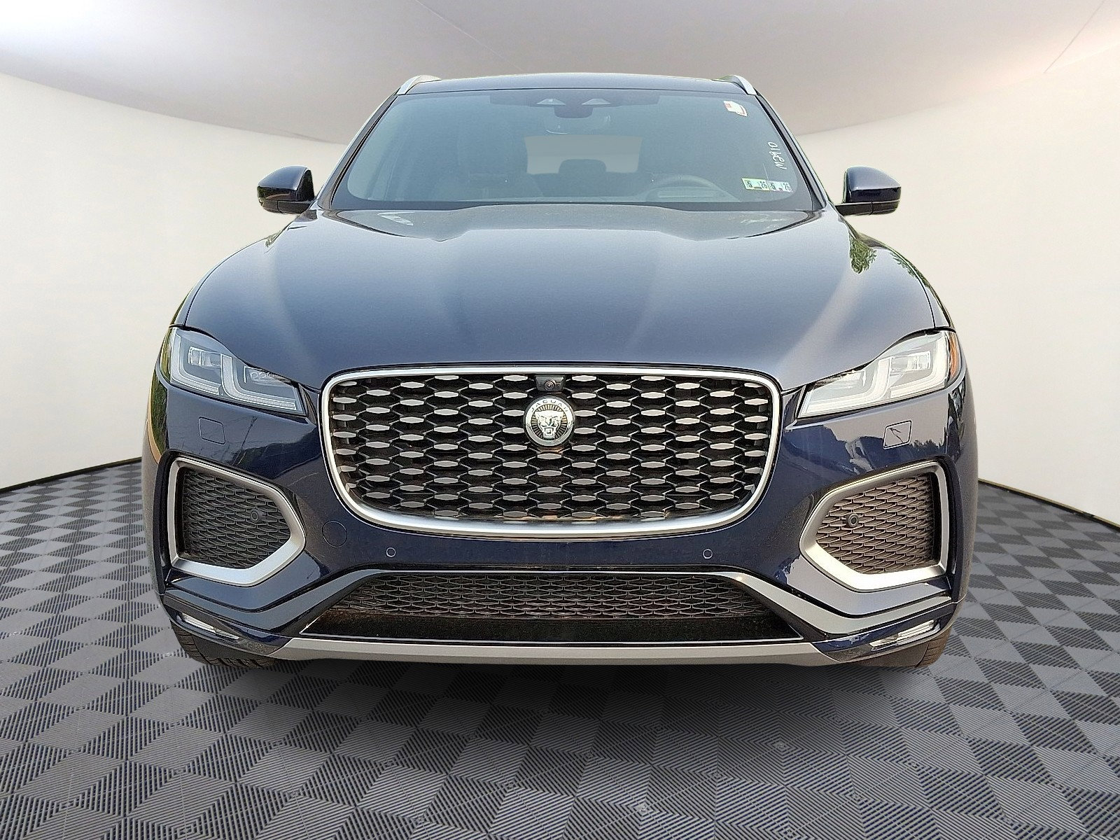 New 2026 Jaguar F-PACE R-Dynamic S image 6