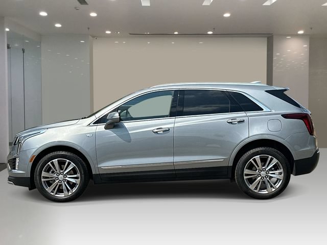 Used 2025 Cadillac XT5 Premium Luxury AWD/4WD image 2