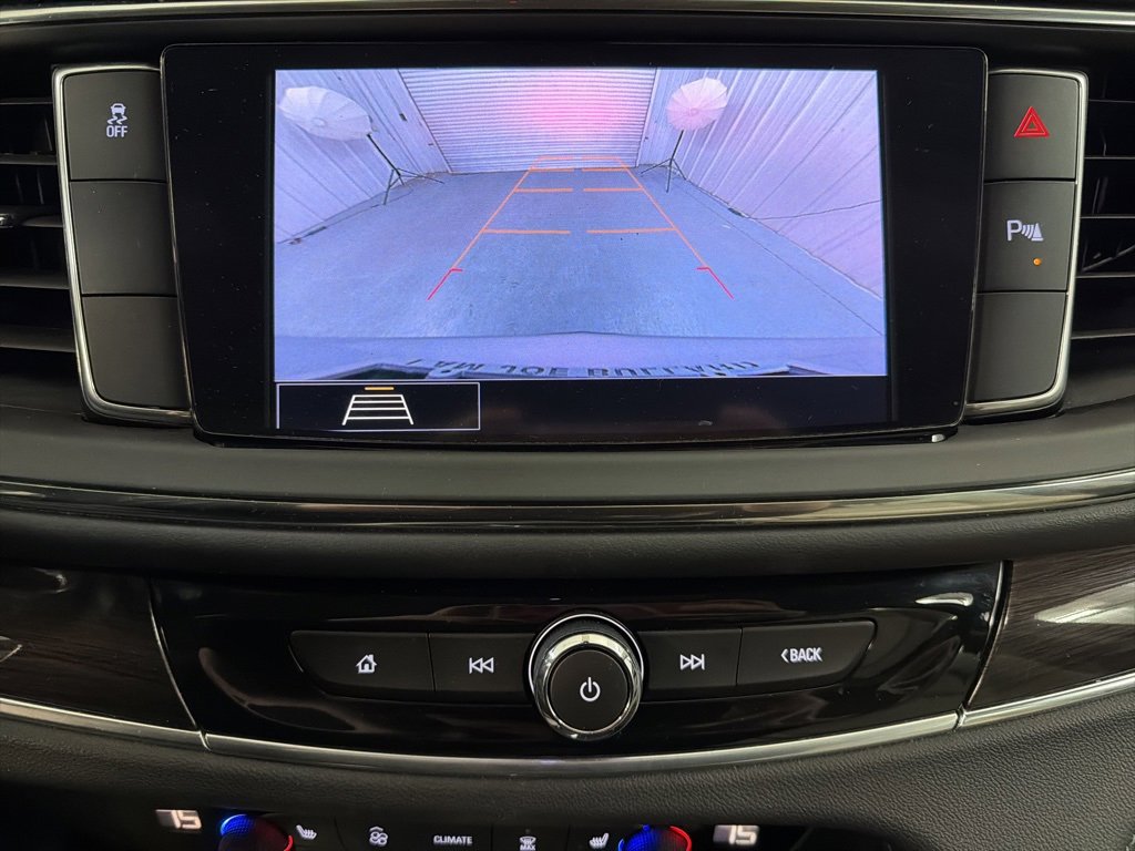 Used 2021 Buick Enclave Essence w/ Sound and Sites Package image 7