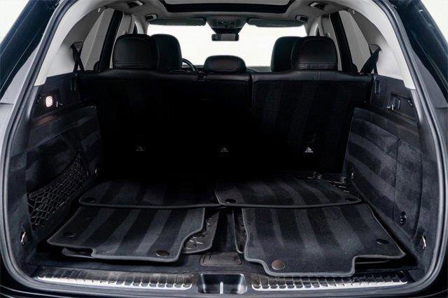 Used 2024 Mercedes-Benz GLE 450 4MATIC w/ Winter Package image 33