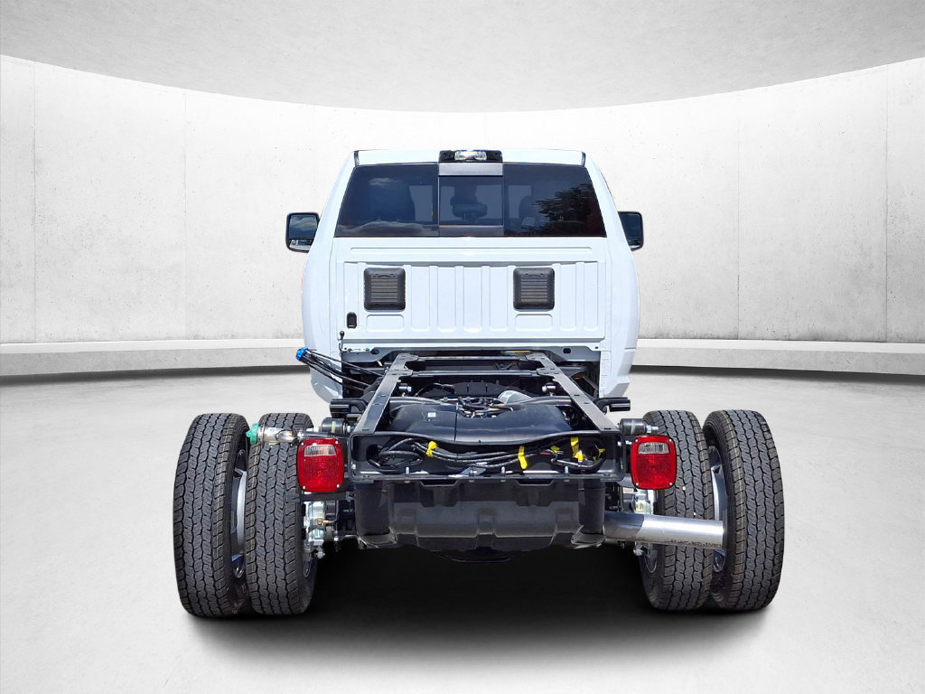 New 2025 RAM 4500 Tradesman AWD/4WD image 4