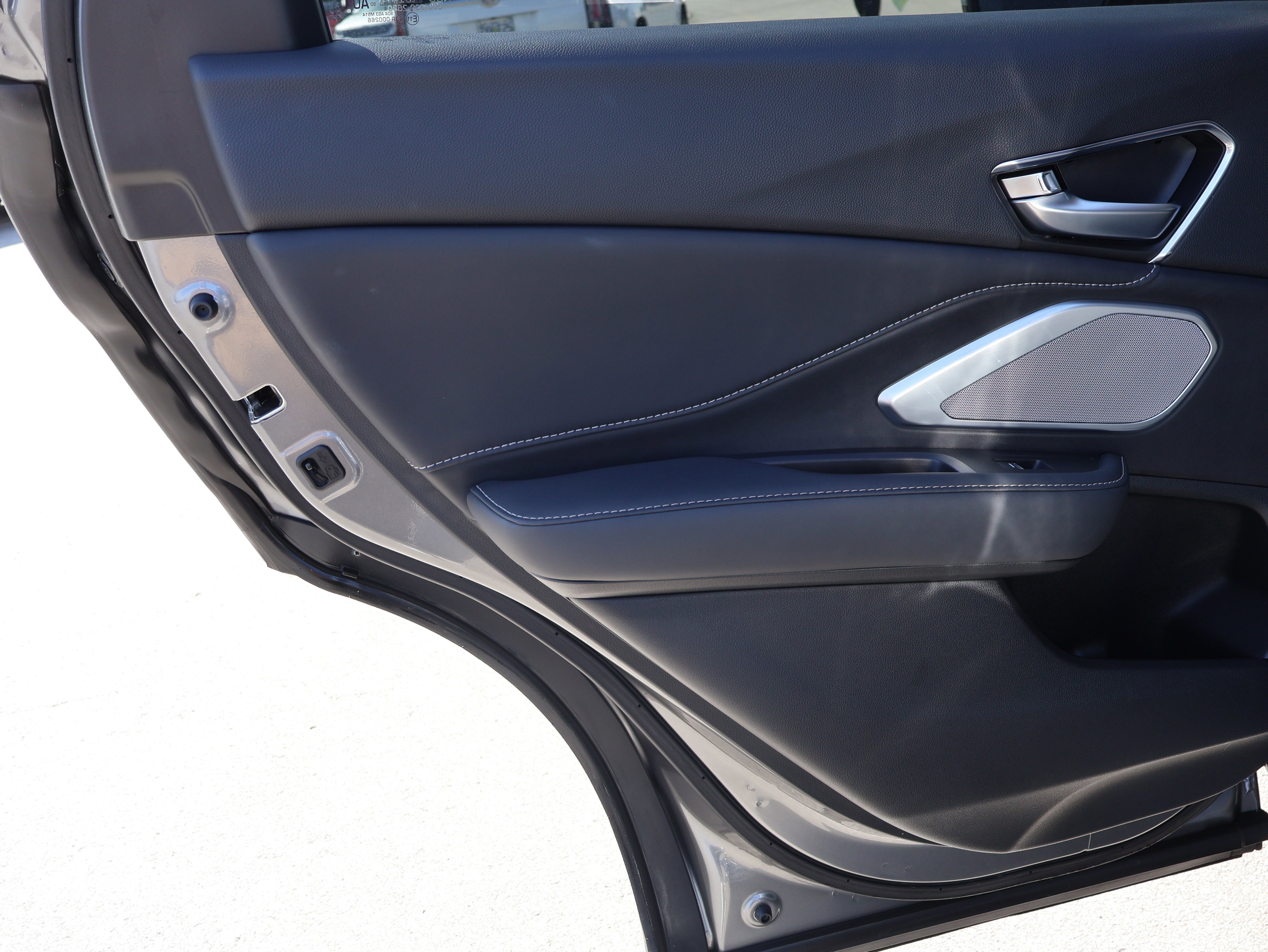 Used 2024 Acura RDX SH-AWD w/ Technology Package image 19