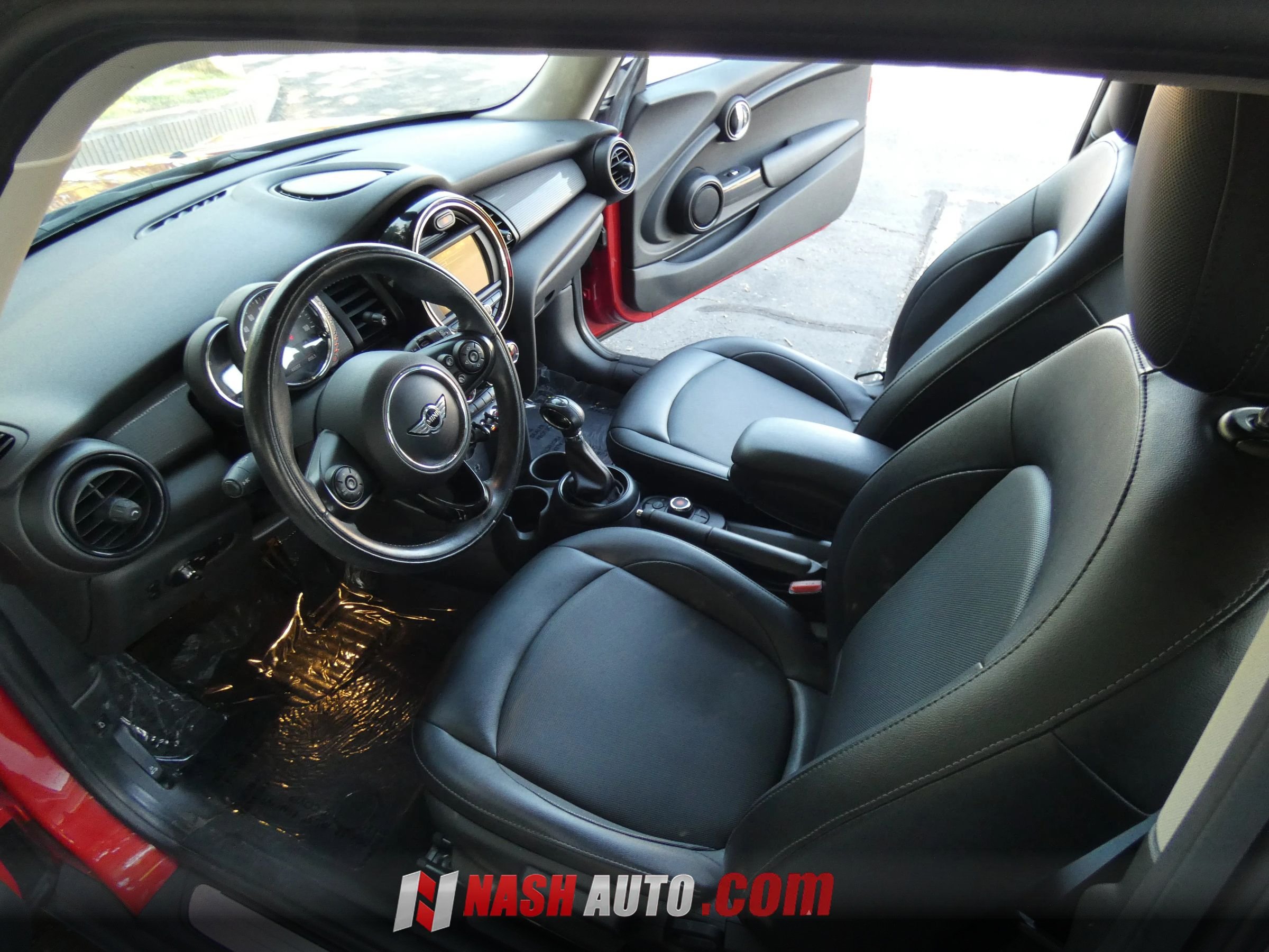 Used 2017 MINI Cooper 2-Door Hardtop FWD image 15