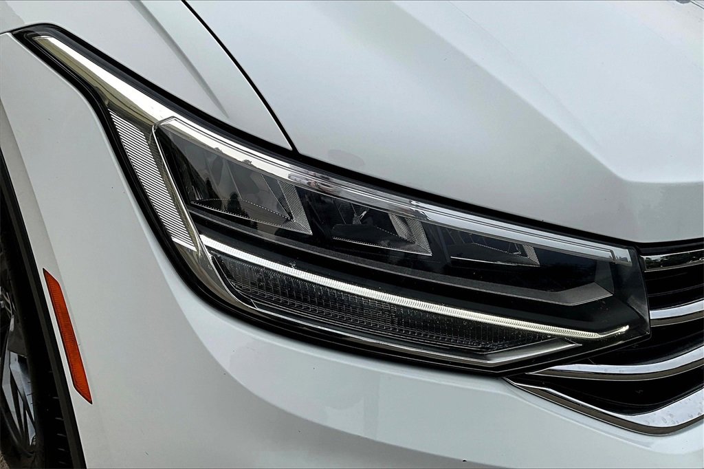Used 2022 Volkswagen Tiguan SE image 26
