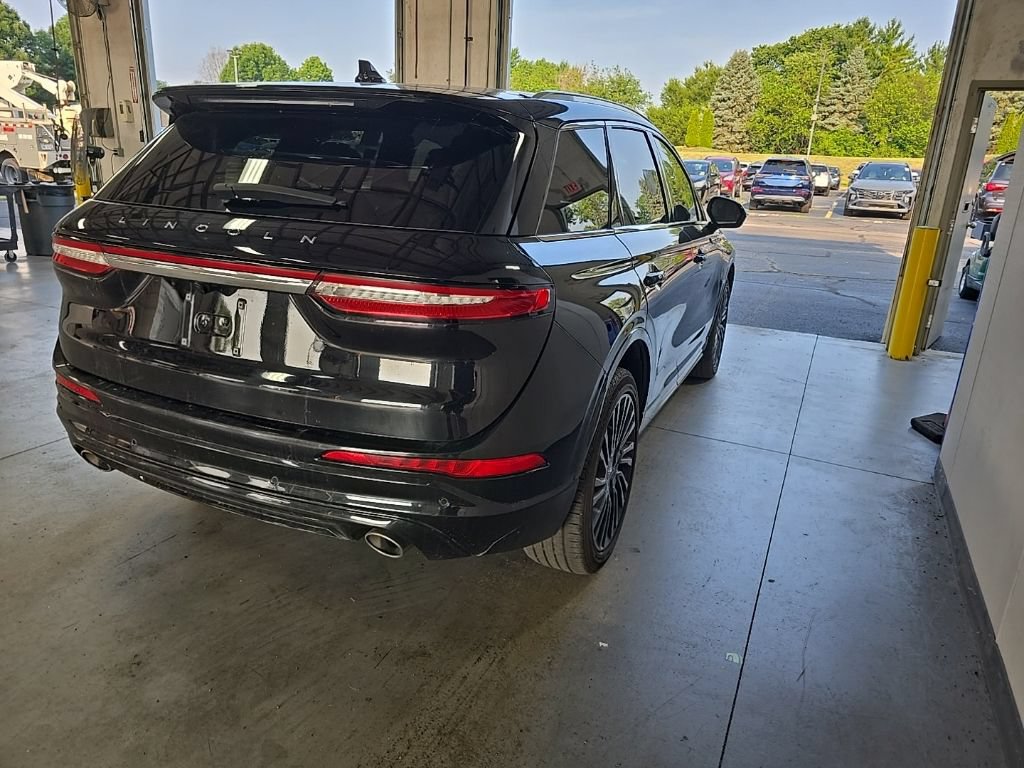 Used 2022 Lincoln Corsair Reserve AWD/4WD image 4