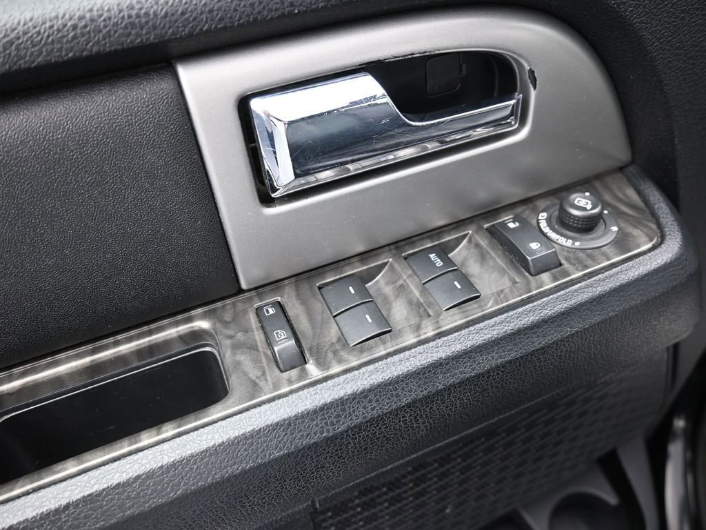 Used 2017 Ford Expedition Limited w/ Equipment Group 301A image 13