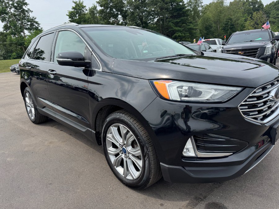 Used 2019 Ford Edge Titanium AWD/4WD image 11
