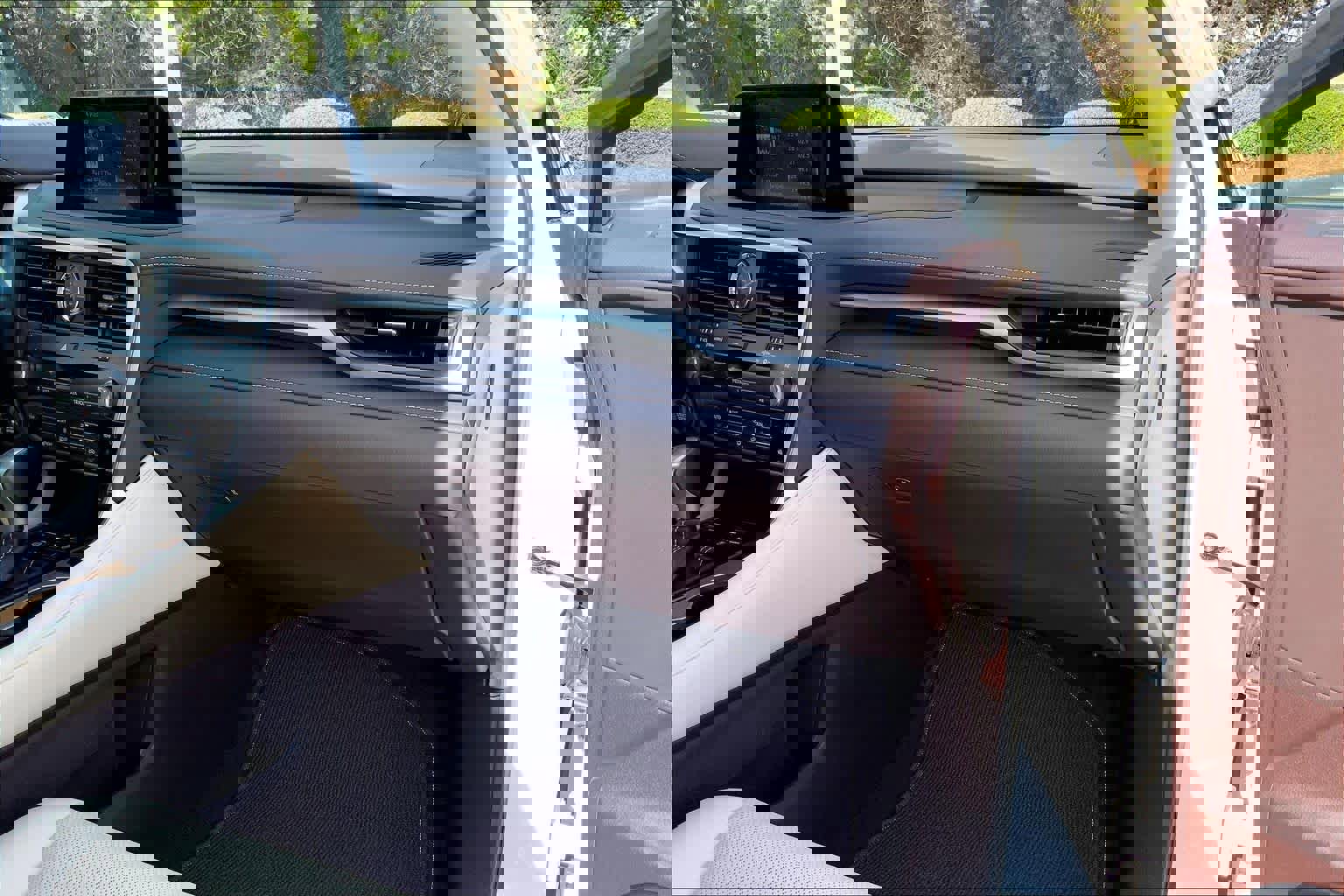 Used 2020 Lexus RX 350 w/ Premium Package image 20