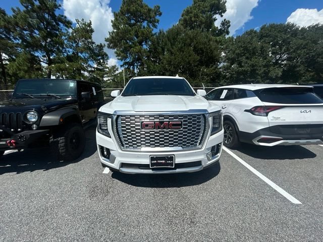 Used 2023 GMC Yukon Denali w/ Max Trailering Package AWD/4WD image 2