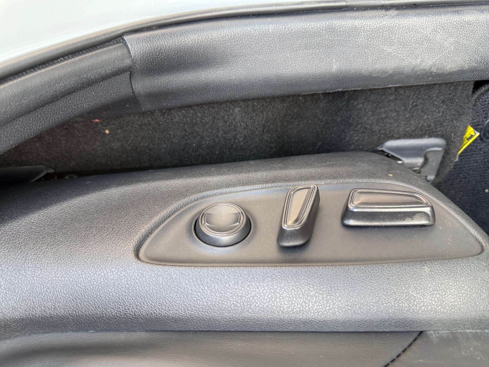 Used 2019 Toyota RAV4 XSE AWD/4WD image 14