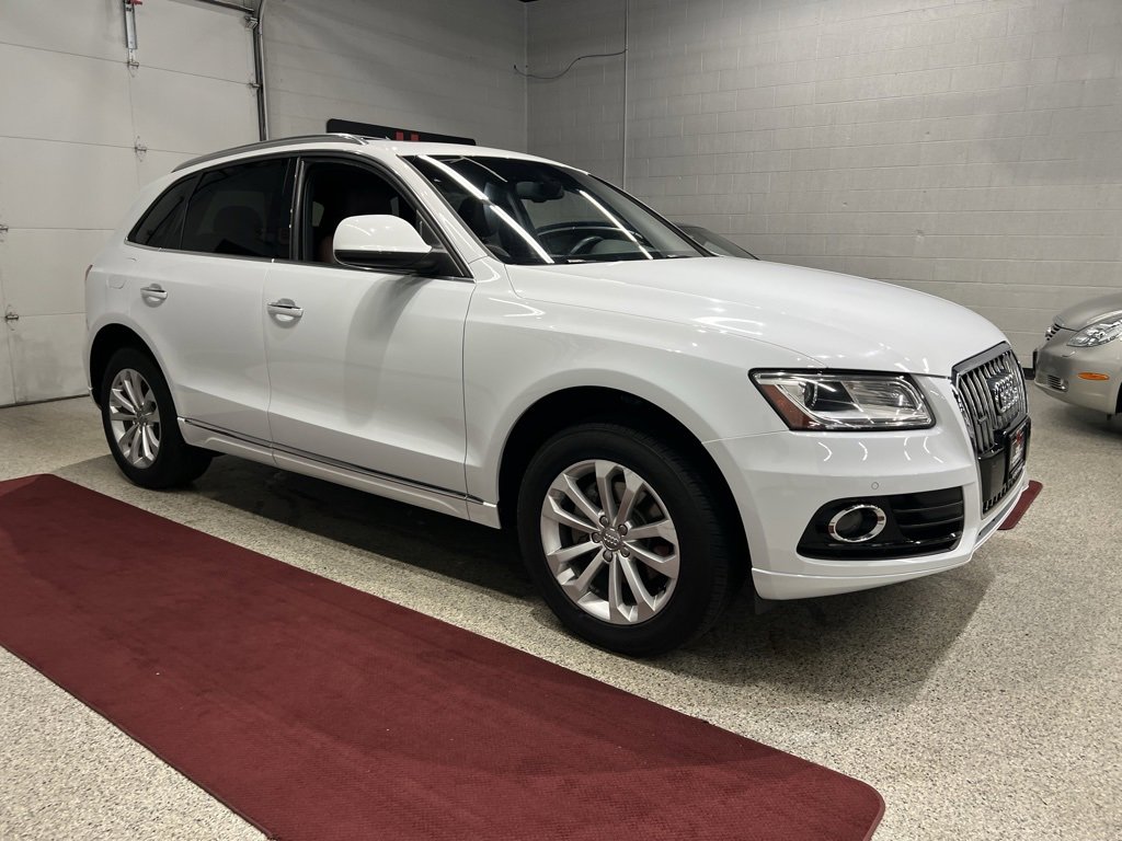 Used 2015 Audi Q5 2.0T Premium Plus w/ Technology Package image 10