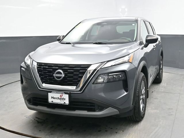 Used 2023 Nissan Rogue S AWD/4WD image 2