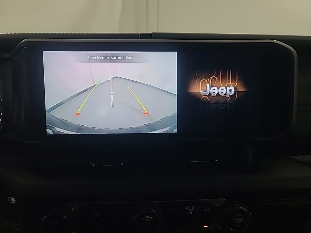 Used 2025 Jeep Wrangler Unlimited Rubicon AWD/4WD image 33