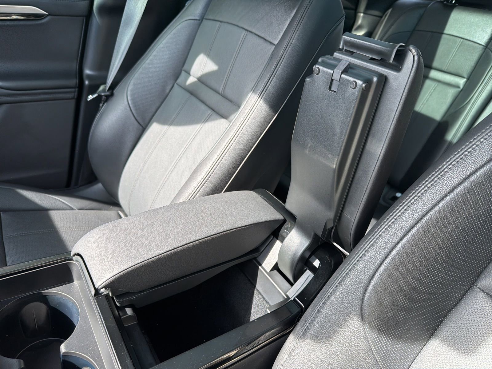 Used 2023 Land Rover Range Rover Evoque R-Dynamic SE image 57