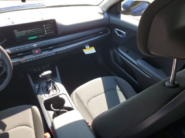 New 2026 Kia K4 FWD image 9
