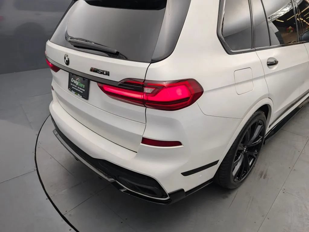 Used 2020 BMW X7 M50i w/ Executive Package AWD/4WD image 17