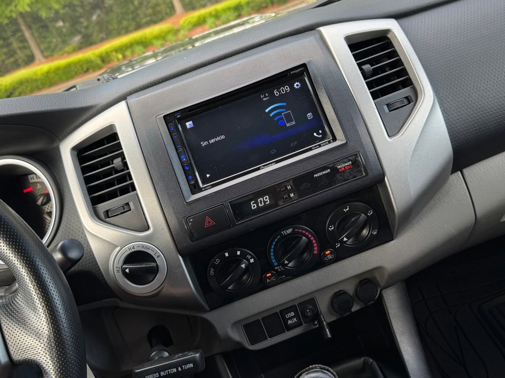Used 2012 Toyota Tacoma 4x4 Double Cab w/ TRD Sport Pkg image 27