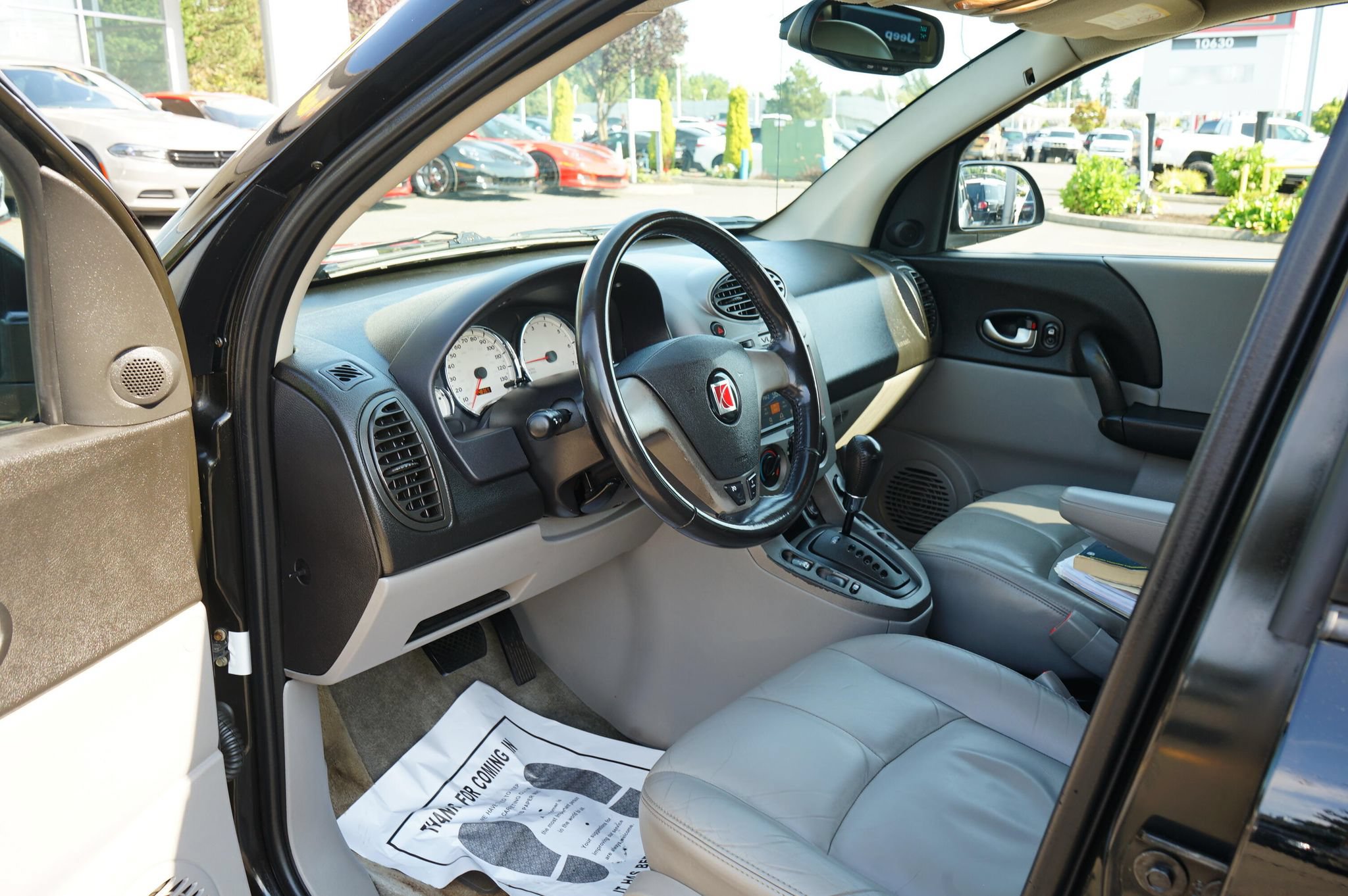 Used 2004 Saturn Vue AWD V6 w/ Leather Appointments Pkg image 11