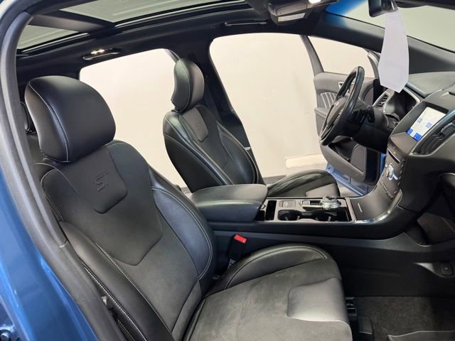 Used 2019 Ford Edge ST w/ Cold Weather Package AWD/4WD image 25