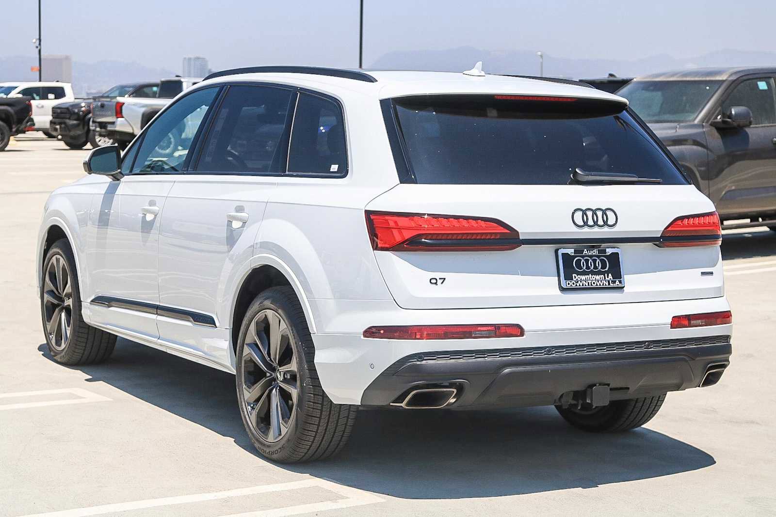 Used 2025 Audi Q7 3.0T Premium Plus image 8