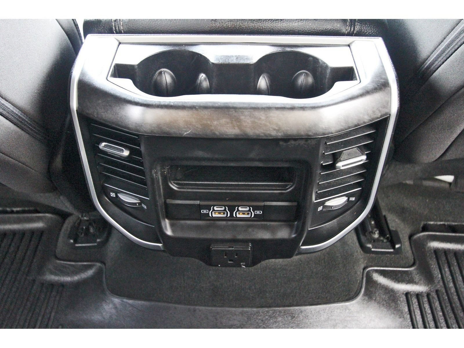Used 2022 RAM 1500 Big Horn AWD/4WD image 15