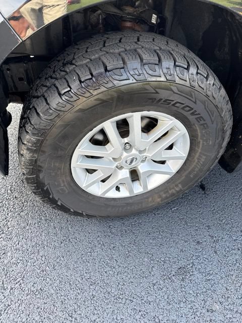 Used 2021 Nissan Frontier SV AWD/4WD image 9