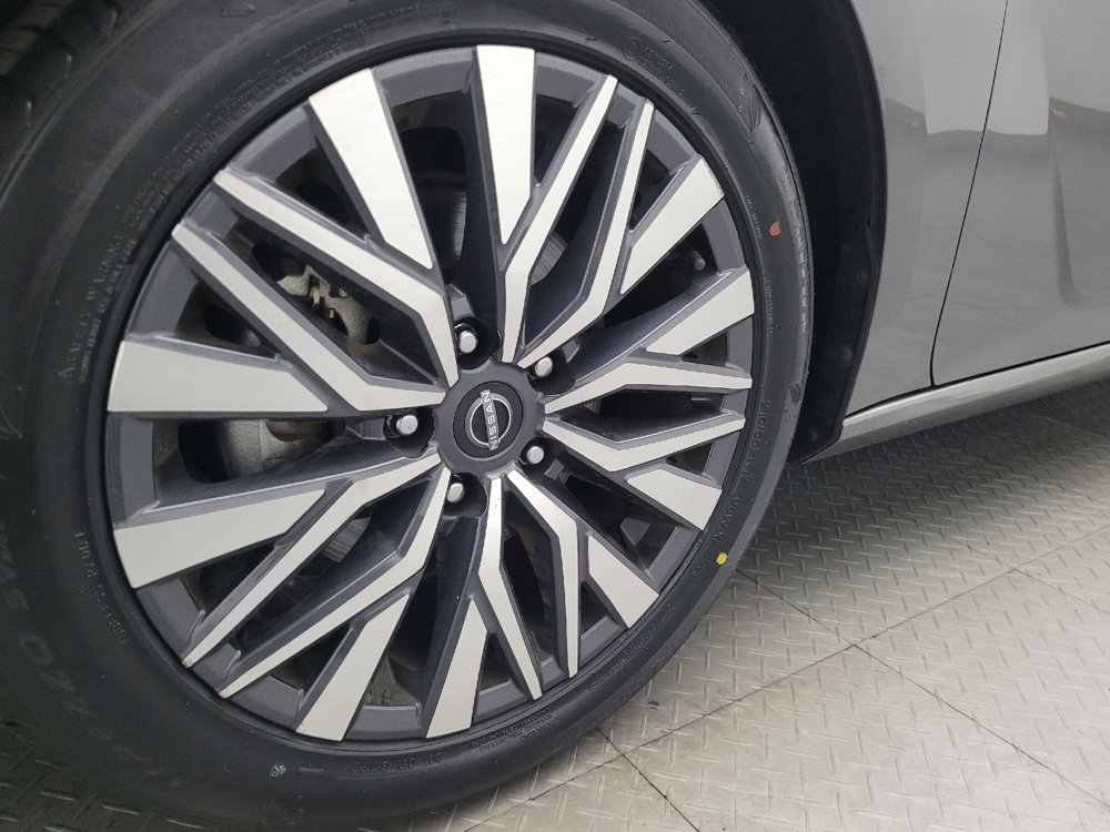 Used 2024 Nissan Altima 2.5 SV image 31