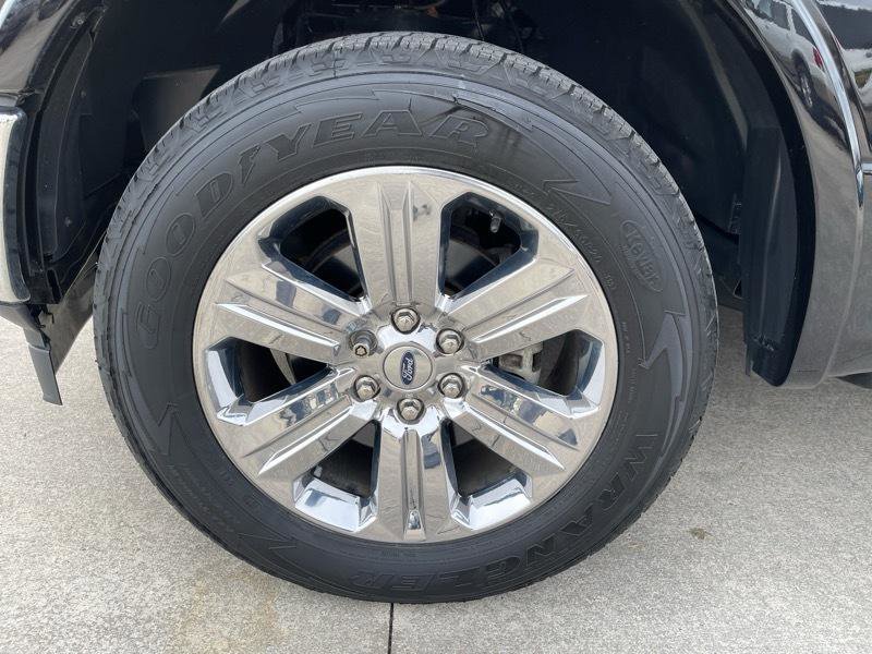 Used 2019 Ford F150 Lariat w/ Equipment Group 502A Luxury image 18