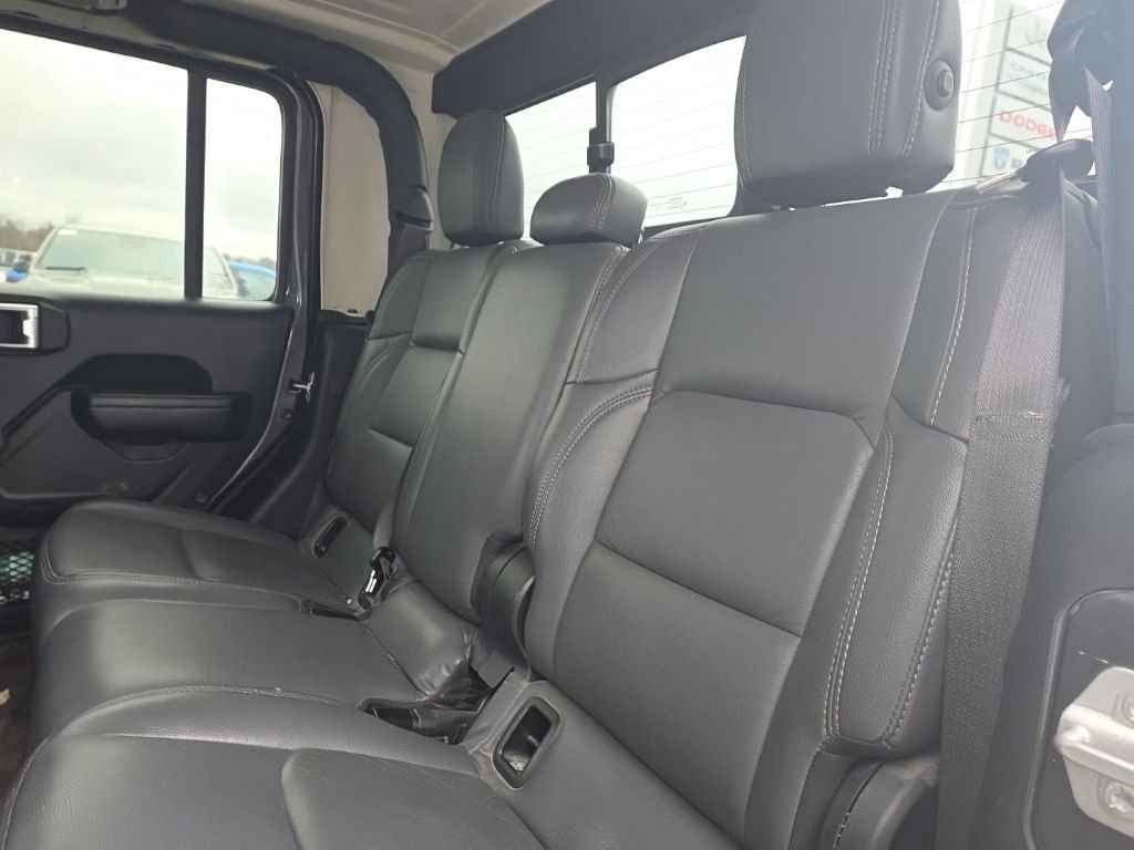 Used 2022 Jeep Gladiator Sport image 42