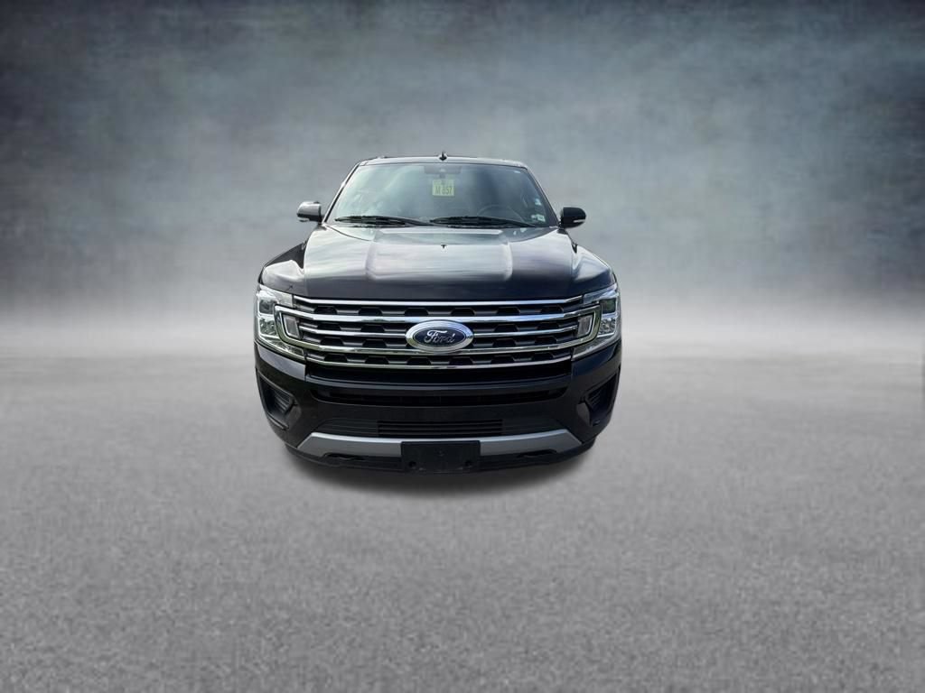 Used 2019 Ford Expedition XLT w/ Equipment Group 202A AWD/4WD image 9