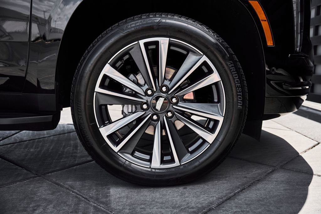 Used 2025 Cadillac Escalade ESV Sport AWD/4WD image 21
