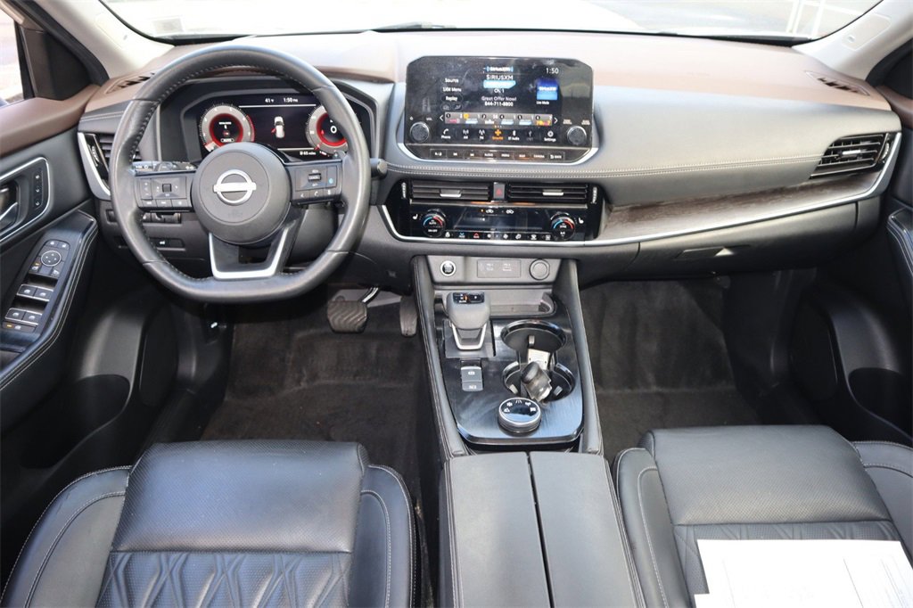 Certified 2022 Nissan Rogue Platinum w/ Head-Up Display Package image 16