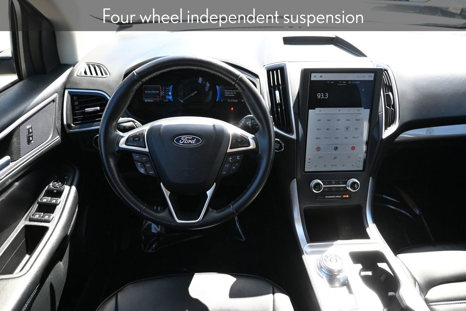 Used 2023 Ford Edge SEL image 18