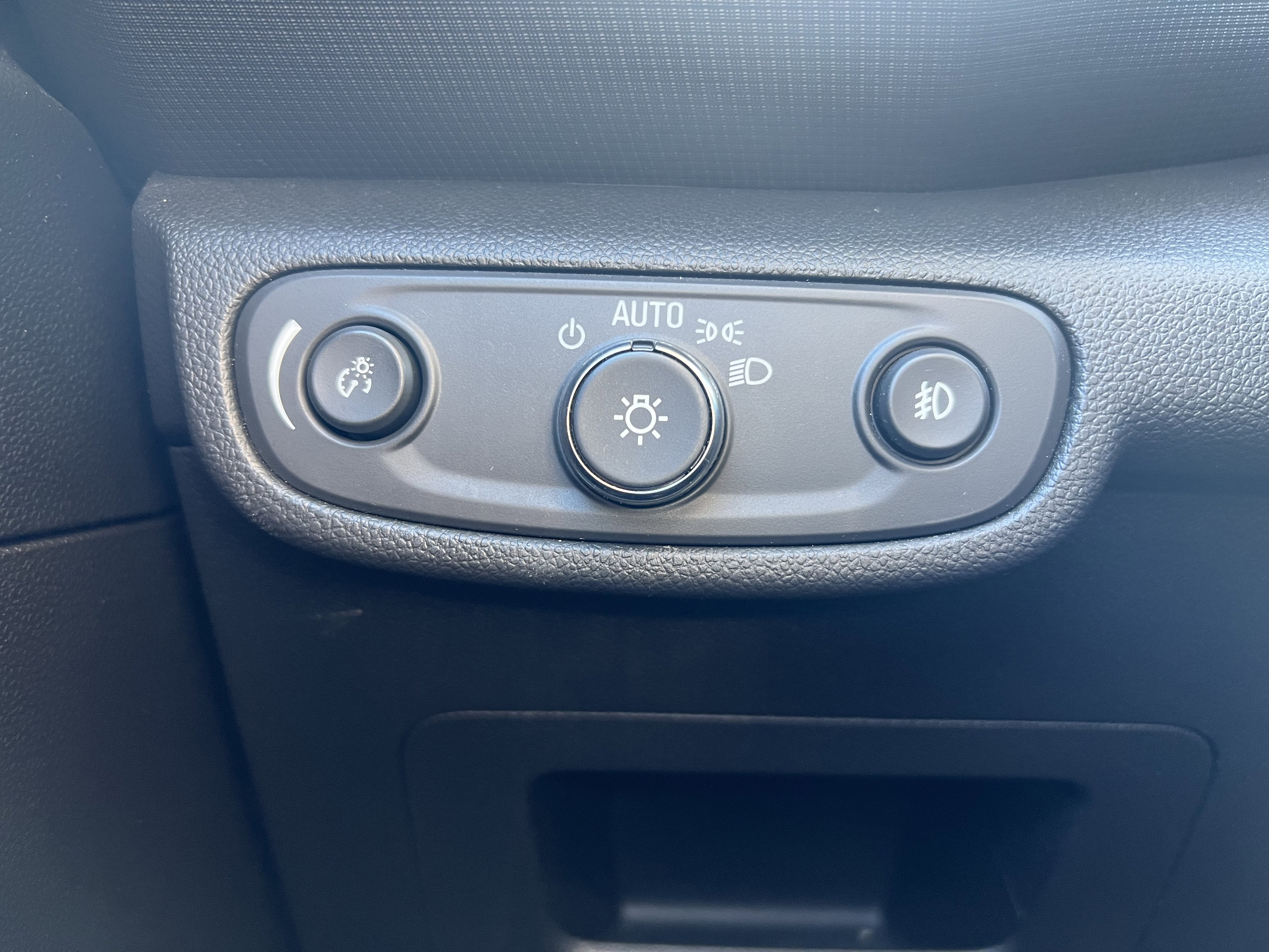 Used 2022 Chevrolet TrailBlazer LT w/ Convenience Package image 16