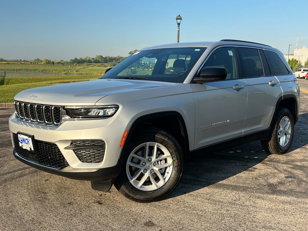 New 2025 Jeep Grand Cherokee Laredo X w/ Luxury Tech Group I image 38