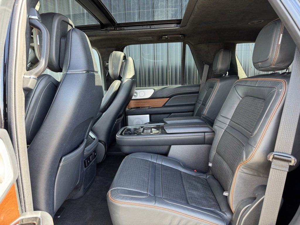 Used 2023 Lincoln Navigator Black Label image 21