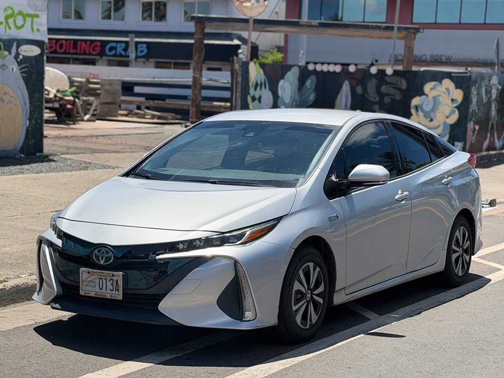 Used 2018 Toyota Prius Prime Plus w/ Carpet Mat Package FWD 360° Tour
