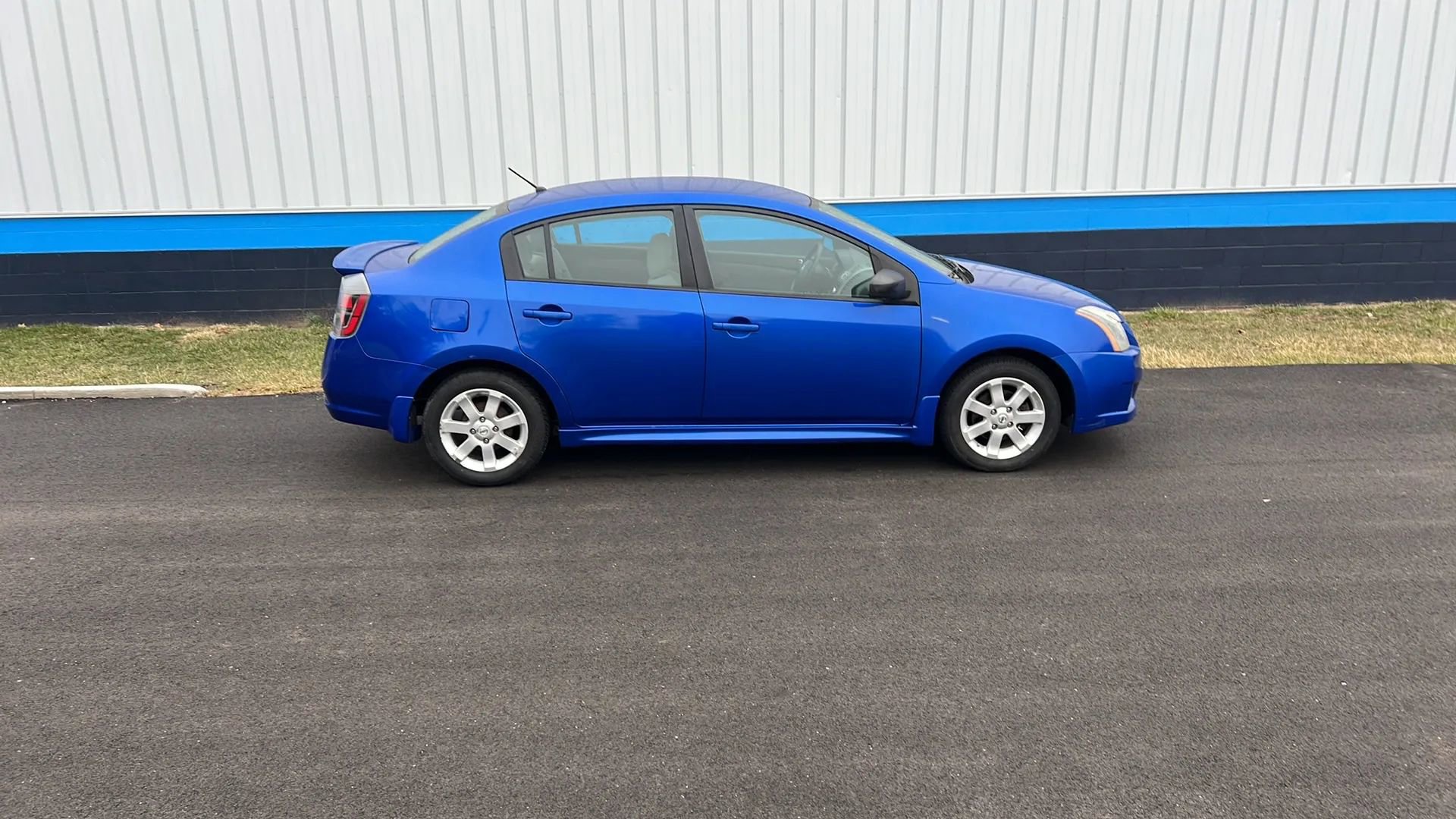 Used 2012 Nissan Sentra 2.0 SR image 4